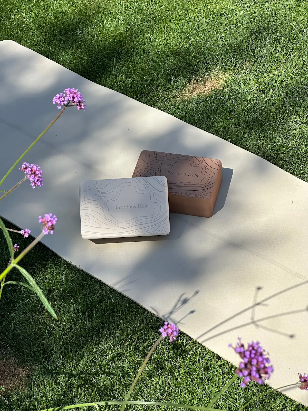 Yoga im Freien auf dem Sonnenhof Pforzheim